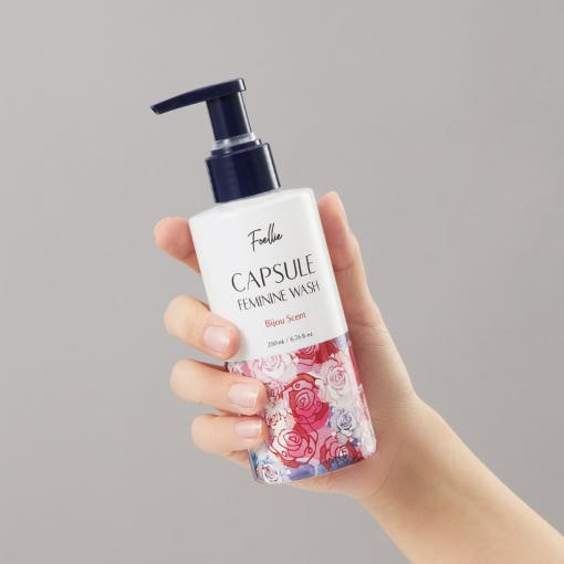 Foellie Capsule Feminine Wash 200ml #Bijou Scent