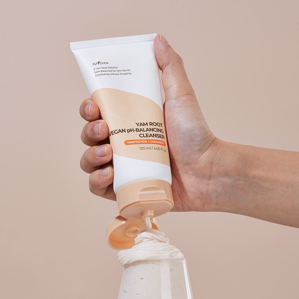 Isntree Yam Root Vegan pH-balancing Cleanser 120ml