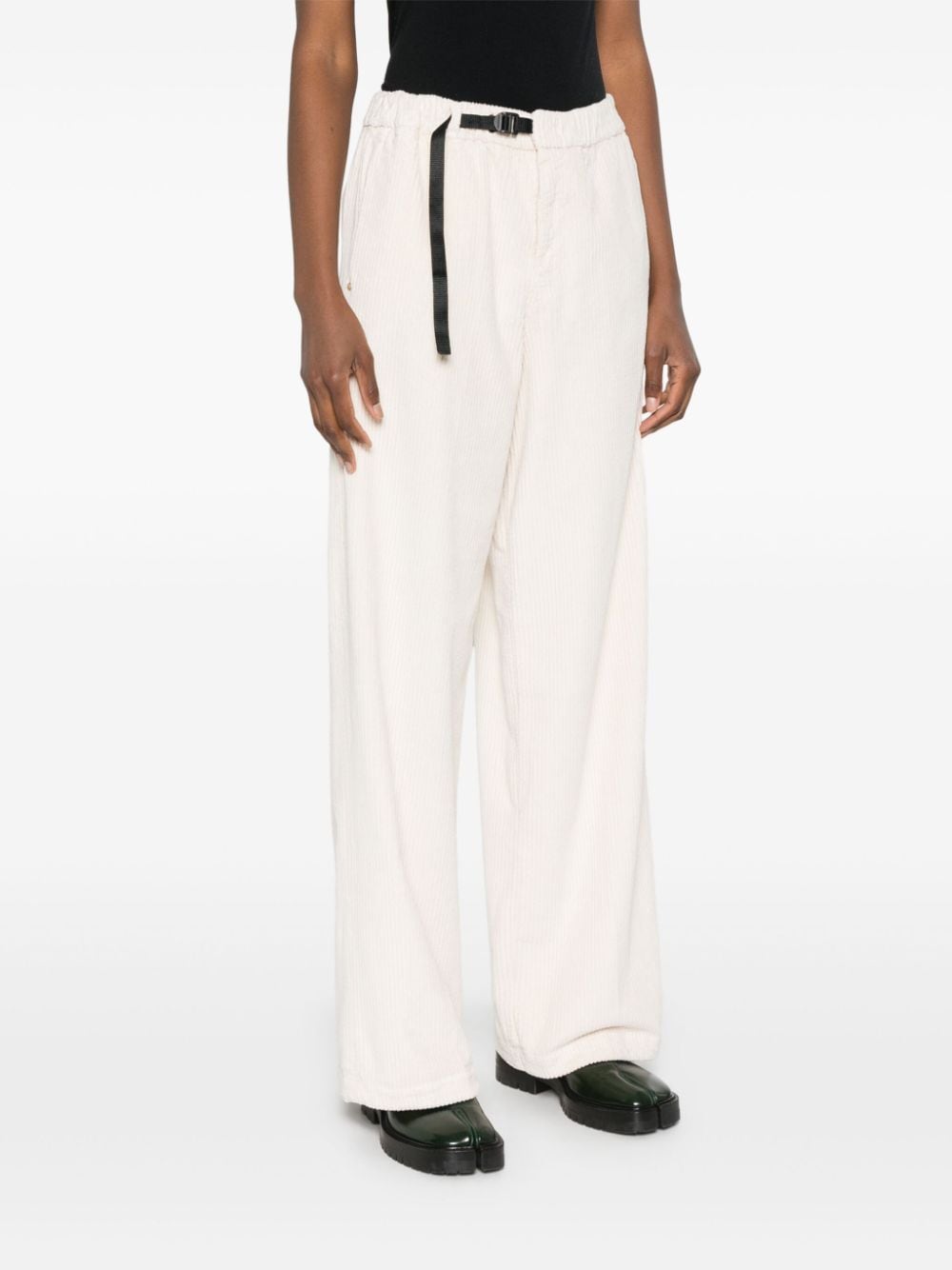 WHITE SAND Trousers Cream