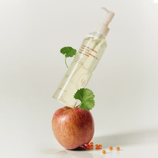 HEVEBLUE Salmon Caring Centella Light Cleansing Oil 250ml - JOSEPH BEAUTY