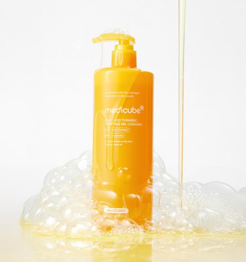 medicube Kojic Acid Turmeric Purifying Gel Cleanser 500ml