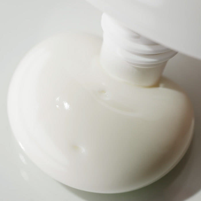 SCINIC Enjoy Super Mild Sun Essence SPF50+ PA++++ 50ml